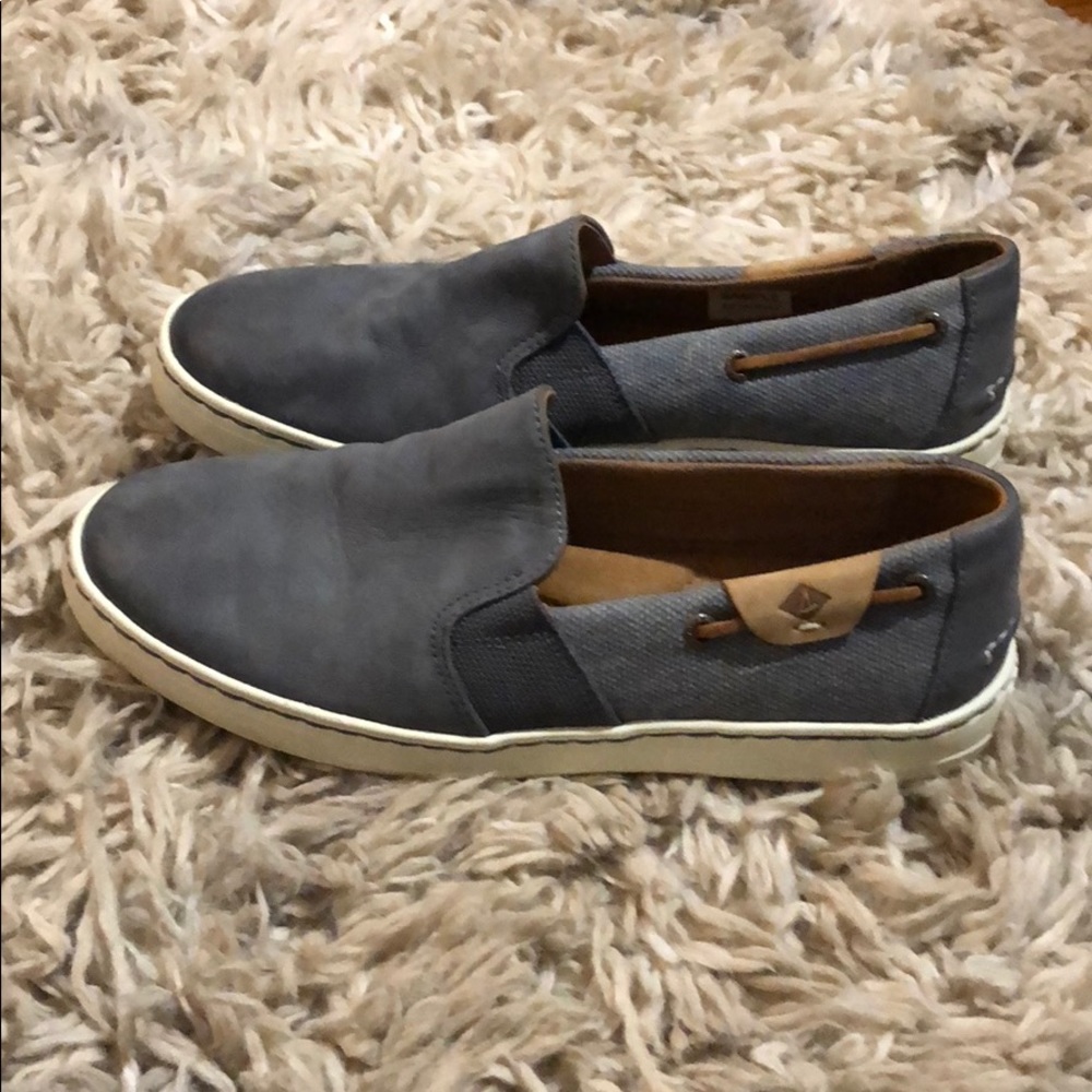 Casual sperry sneakers